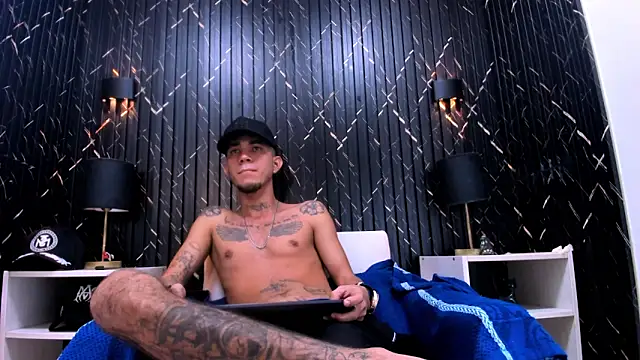 tattoos22 online show from November 2025 05:13:02 PM