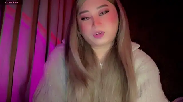 Snapshot of Degeneresqueen chatting on December 2025 06:42:01 PM Degeneresqueen online show from December 2025 06:42:01 PM