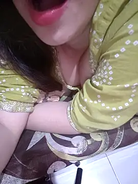 Dimple sexxy online show from October 2025 06:04:01 PM