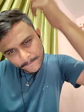 Frvgggghh online show from November 2025 08:26:02 AM