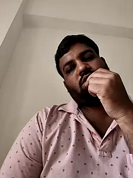 vinay smalldick online show from May 2026 03:03:02 AM