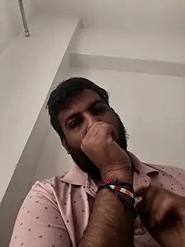 vinay smalldick online show from April 2026 03:57:01 AM