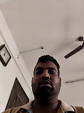 vinay smalldick online show from December 2025 06:25:02 AM