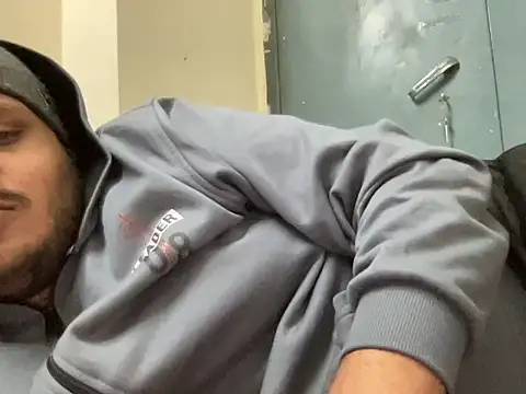 chiikuloveu online show from November 2025 04:12:02 AM