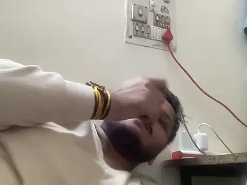 chiikuloveu online show from December 2025 02:08:02 PM