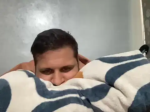 Snapshot of chiikuloveu chatting on February 2026 03:14:02 AM chiikuloveu online show from February 2026 03:14:02 AM