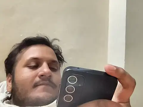 chiikuloveu online show from November 2025 03:12:01 PM