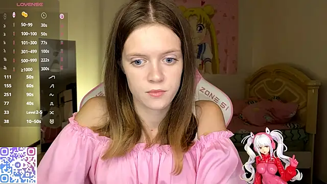 VibeQueenLucy online show from October 2025 02:20:01 PM