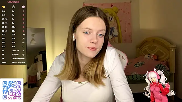 VibeQueenLucy online show from October 2025 04:29:01 PM