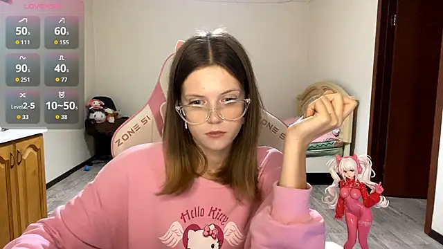 VibeQueenLucy online show from September 2025 03:44:01 PM