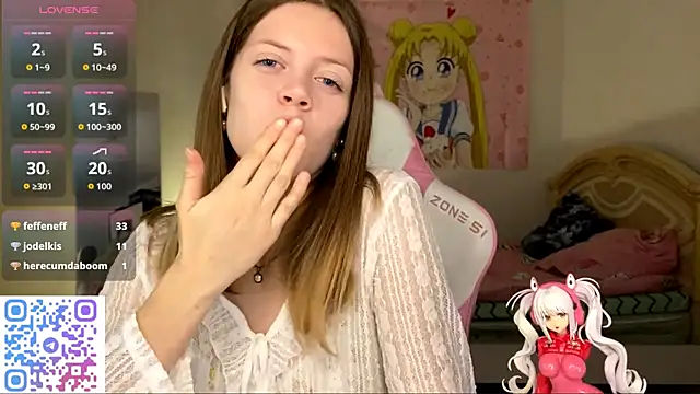 Snapshot of VibeQueenLucy chatting on November 2025 12:31:01 PM VibeQueenLucy online show from November 2025 12:31:01 PM