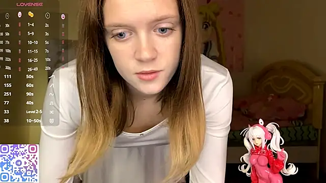 VibeQueenLucy online show from October 2025 02:16:02 PM