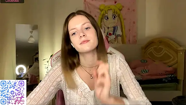 Snapshot of VibeQueenLucy chatting on November 2025 03:05:02 PM VibeQueenLucy online show from November 2025 03:05:02 PM