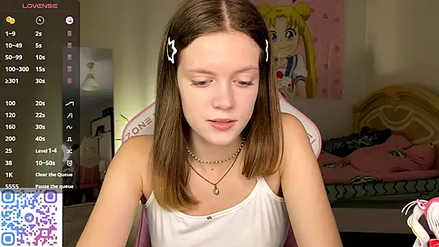 Snapshot of VibeQueenLucy chatting on November 2025 12:53:02 PM VibeQueenLucy online show from November 2025 12:53:02 PM