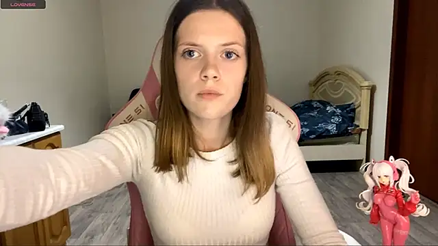 VibeQueenLucy online show from September 2025 03:29:01 PM