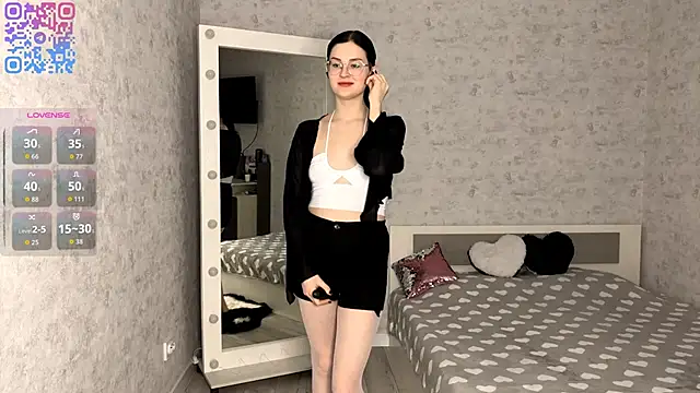 FakeLamb online show from December 2025 09:09:02 PM