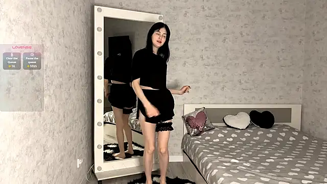 FakeLamb online show from November 2025 09:07:02 PM