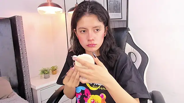 Miyu Komori online show from February 2026 12:46:01 PM