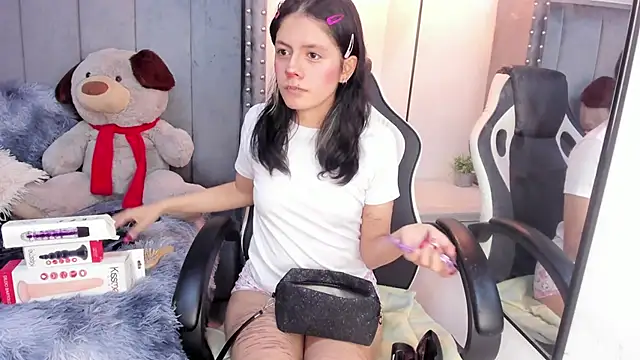 Miyu Komori online show from April 2026 07:40:02 PM