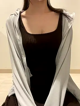 Snapshot of yayoi_jp chatting on November 2025 02:00:02 PM yayoi jp online show from November 2025 02:00:02 PM