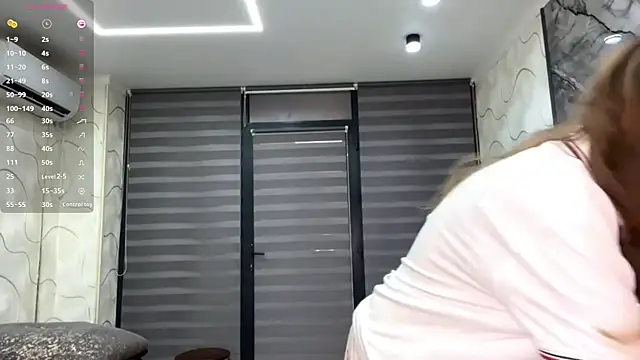 CharlynDini online show from October 2025 05:30:01 AM