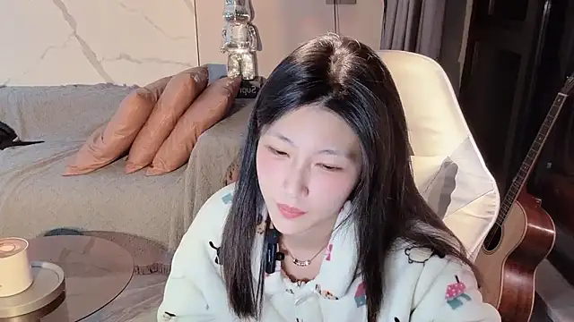 Snapshot of Lixinel-520 chatting on November 2025 04:07:02 PM Lixinel-520 online show from November 2025 04:07:02 PM