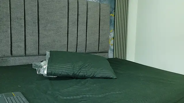 Snapshot of AngelineJolie chatting on September 2025 07:09:02 PM AngelineJolie online show from September 2025 07:09:02 PM