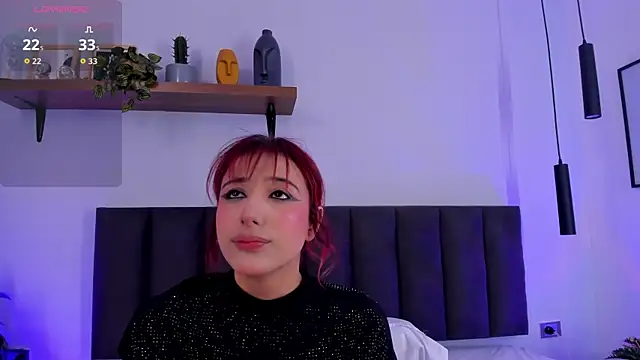 Snapshot of Cristalfoxy_ chatting on June 2026 08:52:01 PM Cristalfoxy online show from June 2026 08:52:01 PM