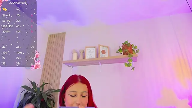 Cristalfoxy  online show from December 2025 07:46:01 PM