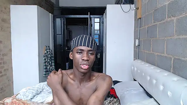 Snapshot of Vince_Favent chatting on September 2025 10:33:02 AM Vince Favent online show from September 2025 10:33:02 AM