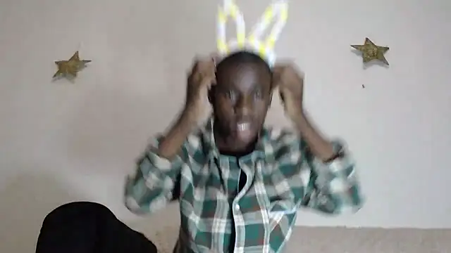 Snapshot of Vince_Favent chatting on October 2025 09:03:01 PM Vince Favent online show from October 2025 09:03:01 PM