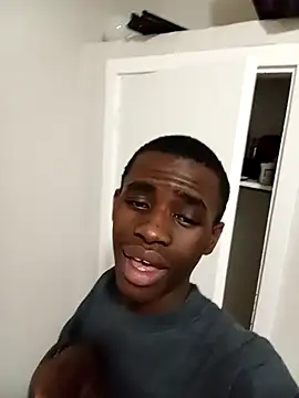 Snapshot of Vince_Favent chatting on October 2025 09:49:02 PM Vince Favent online show from October 2025 09:49:02 PM