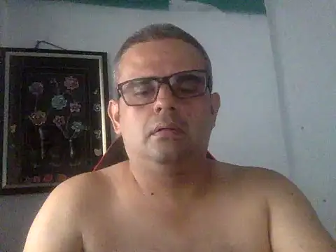 Katracho6969 online show from May 2026 05:28:01 PM