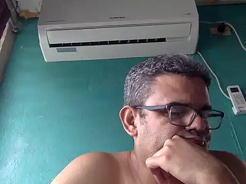 Snapshot of Katracho6969 chatting on November 2025 04:17:01 PM Katracho6969 online show from November 2025 04:17:01 PM