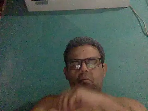 Snapshot of Katracho6969 chatting on October 2025 03:33:02 AM Katracho6969 online show from October 2025 03:33:02 AM