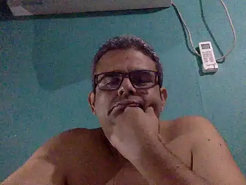 Snapshot of Katracho6969 chatting on November 2025 01:37:02 AM Katracho6969 online show from November 2025 01:37:02 AM