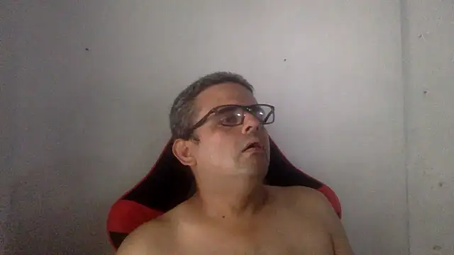 Snapshot of Katracho6969 chatting on June 2026 07:35:01 PM Katracho6969 online show from June 2026 07:35:01 PM