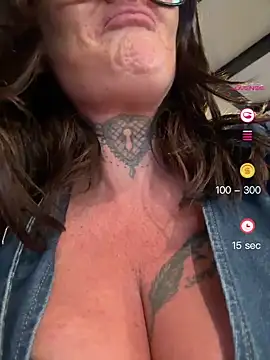 Snapshot of IrishmilfAnna chatting on May 2026 09:02:01 PM IrishmilfAnna online show from May 2026 09:02:01 PM