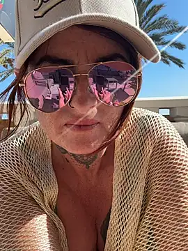Snapshot of IrishmilfAnna chatting on September 2025 02:13:02 PM IrishmilfAnna online show from September 2025 02:13:02 PM