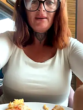 Snapshot of IrishmilfAnna chatting on October 2025 10:49:02 AM IrishmilfAnna online show from October 2025 10:49:02 AM