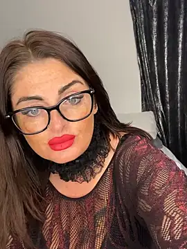 Snapshot of IrishmilfAnna chatting on April 2026 10:33:02 AM IrishmilfAnna online show from April 2026 10:33:02 AM