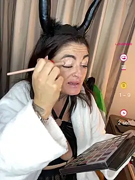 Snapshot of IrishmilfAnna chatting on May 2026 12:19:01 PM IrishmilfAnna online show from May 2026 12:19:01 PM