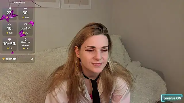 HelenMartines online show from March 2026 12:28:02 PM