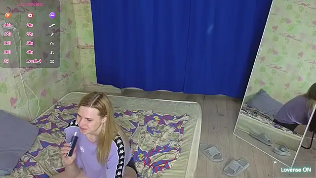 HelenMartines online show from June 2026 06:58:01 PM