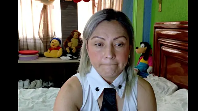  Charlize theron  online show from March 2026 08:47:02 PM