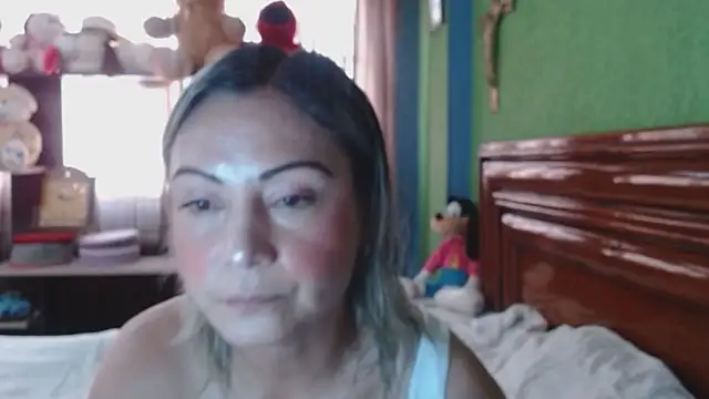  Charlize theron  online show from November 2025 05:52:02 PM