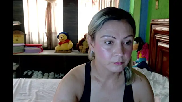  Charlize theron  online show from May 2026 07:39:01 PM
