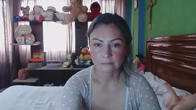  Charlize theron  online show from December 2025 02:52:01 PM