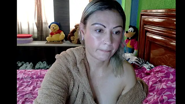  Charlize theron  online show from April 2026 05:07:01 PM