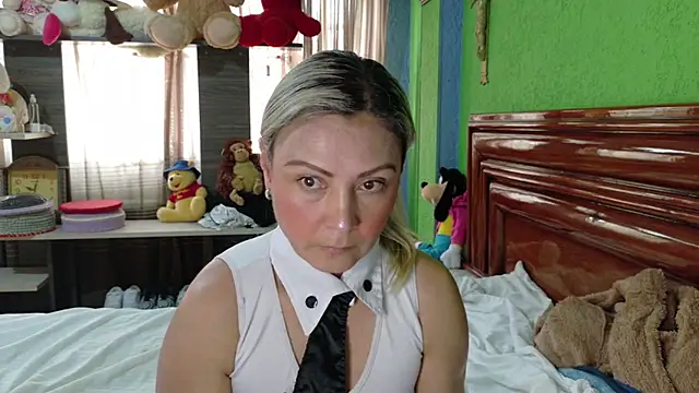  Charlize theron  online show from February 2026 09:03:02 PM